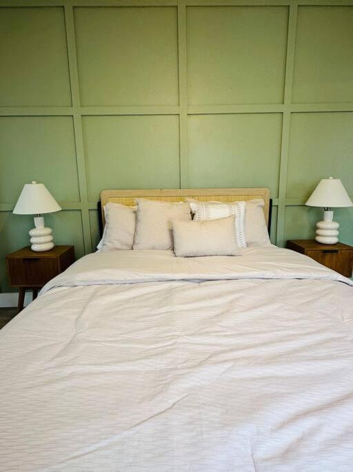 Coral Gables Near Airport And Beaches * Miami